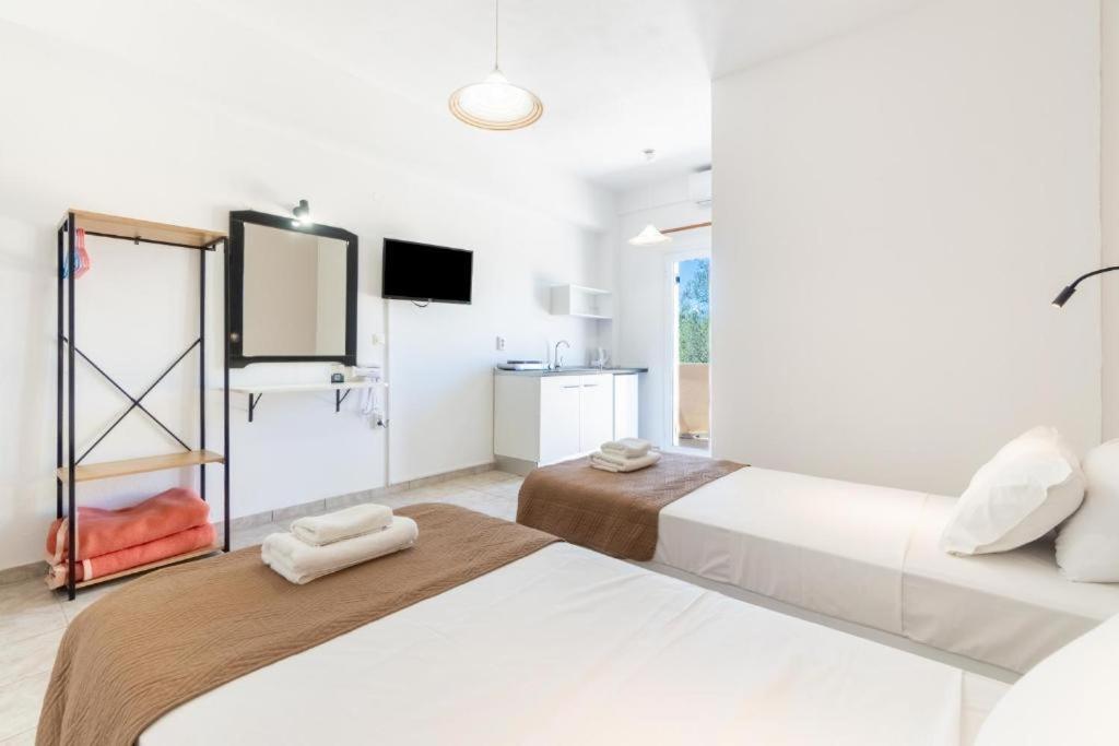 Sandy Beach Complex By Konnect - Annexe Building Kavos Bilik gambar